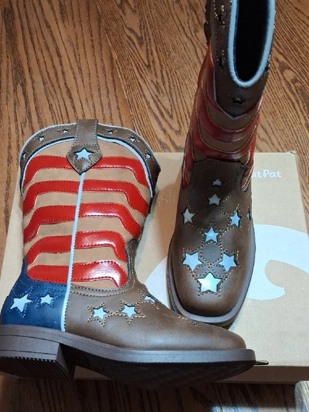 PatPat Brown Kids Star Accent Boots with Light Blue Trim